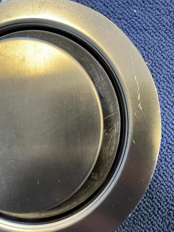 OUTLET Deukje en krassen Aquadesign R25 steel opbouw, onderbouw en vlakinbouw spoelbak gun metal 34x40cm 	1208970654