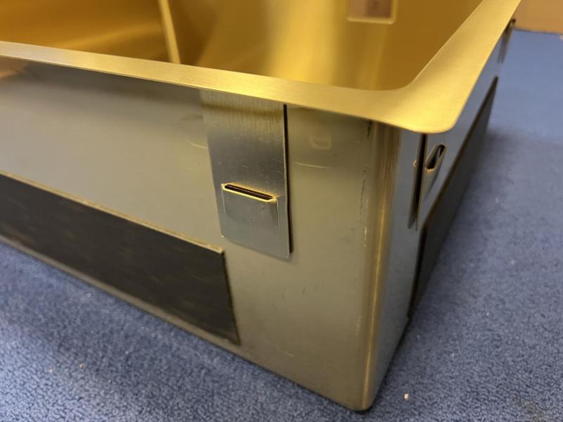 OUTLET Hoek gebogen Pure.Sink Luxion Gouden spoelbak 51x50 cm Tapwing met kraangatbank 1208972440